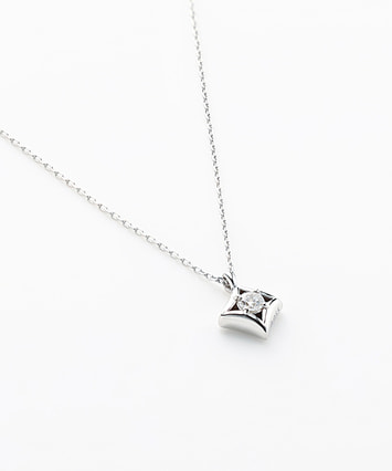 K10WG ダイヤモンド ネックレス＜Wish upon a star® カード