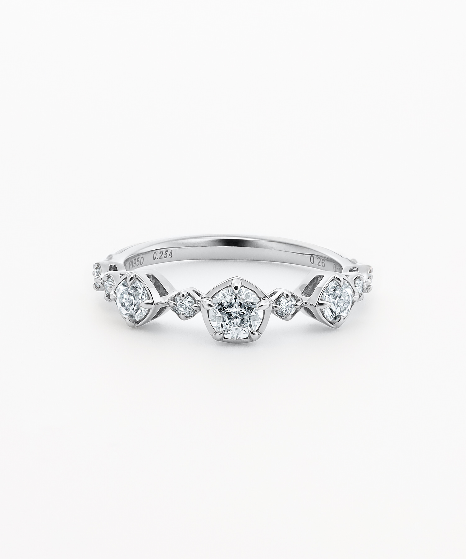 Pt950 ダイヤモンド リング < "Wish upon a star®” 鑑定書・カード>