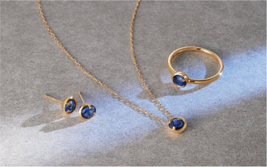 ９月の誕生石ジュエリー