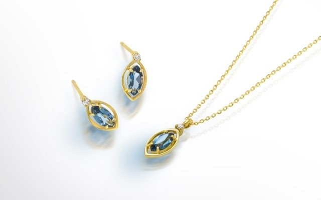 11月の誕生石ジュエリー