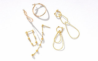 いつものピアスをデザインチェンジ。2way以上で楽しめるアレンジ術